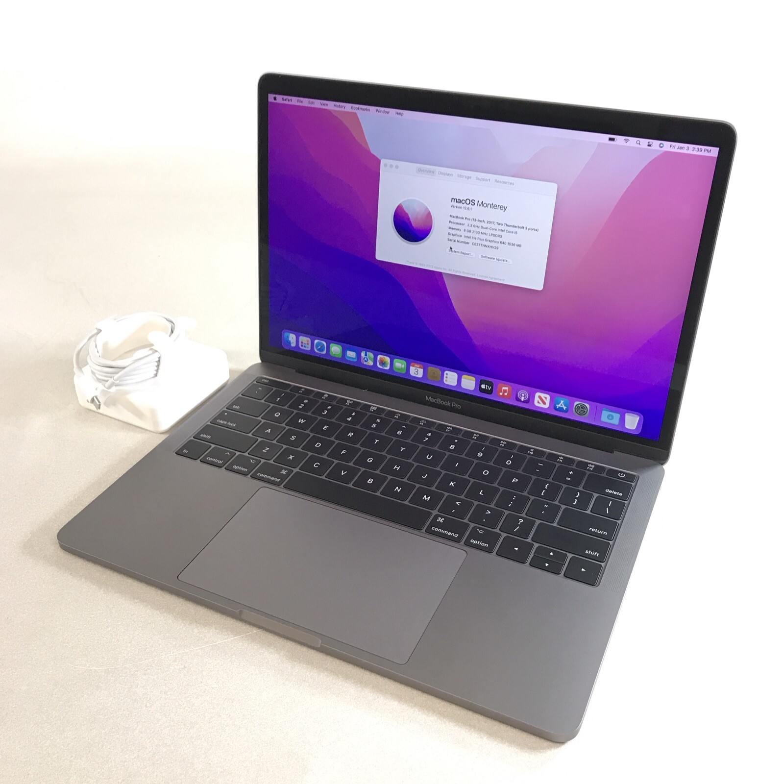 Apple Macbook Pro A1708 2017 i5 8 GB RAM 250 GB SSD 2.3 GHz Mac OS Monterey
