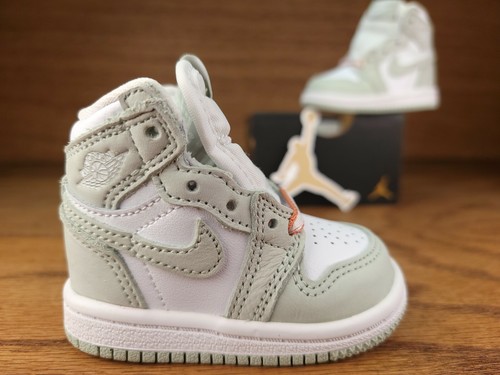 Nike Air Jordan 1 Retro High OG Seafoam 