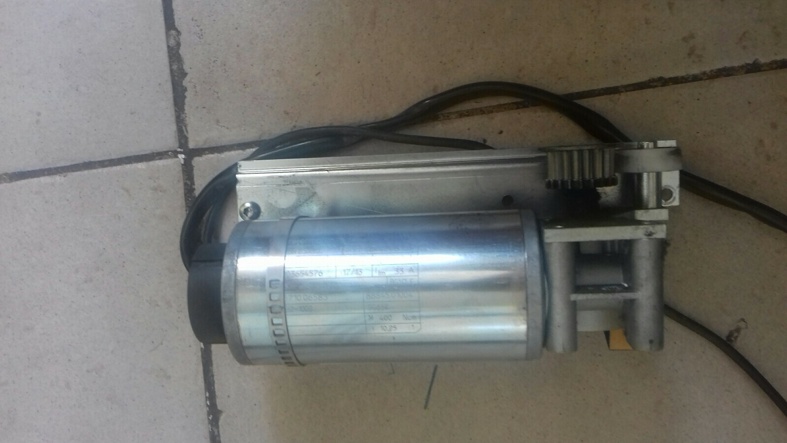Moteur Besam Unislide Pour Porte Coulissante Automatique - Occasion, Fonctionnel