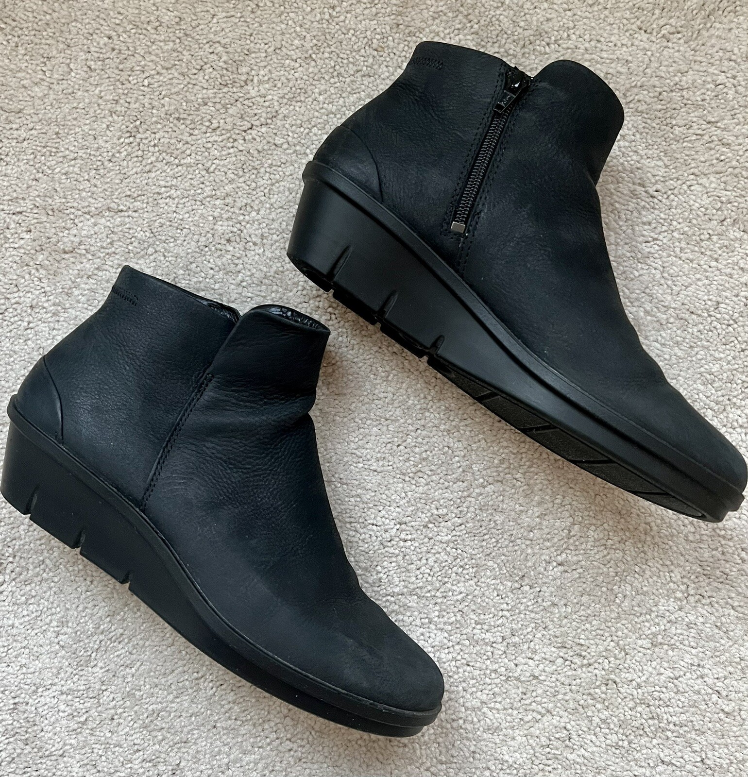 ecco skyler wedge bootie black