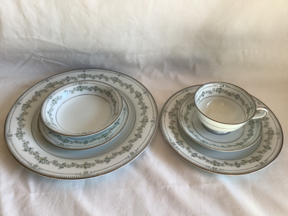 Noritake デザイン皿 8 Pieces NORITAKE Norwood 6011 Bread Plates 10