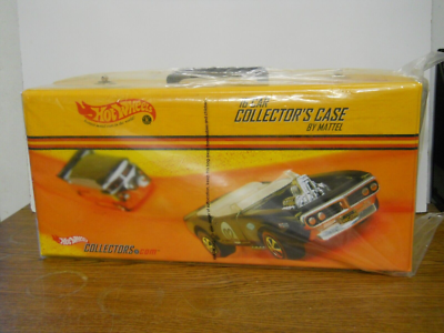 Hot Wheels ミニカー 16台セット コレクションケース付き 2002 Hot Wheels - 16 Car Collector's Case Die Cast Car Holder