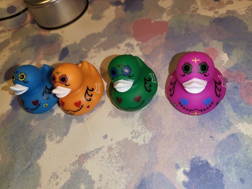 New custom Set Of 4 day of the dead duck - Picture 2 of 3