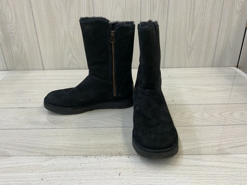 Ugg Abree Short II Boot, Women's Size 6 