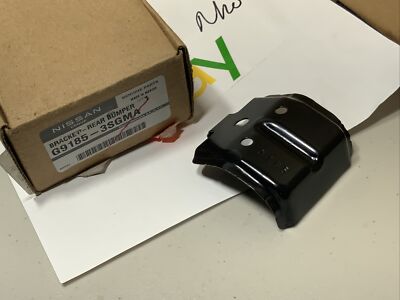 2013-2019 Nissan Sentra SR Turbo SL Bumper Side Bracket Rear G9185