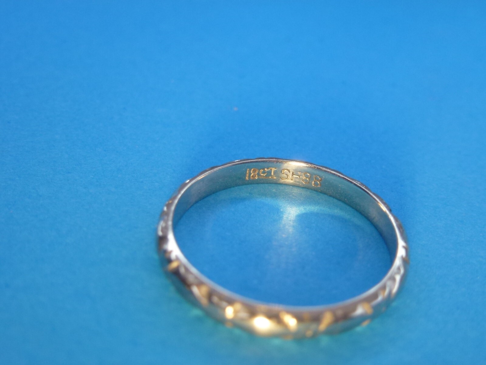 18k 18ct Solid White Gold Patterned Ring. Size O … - image 6