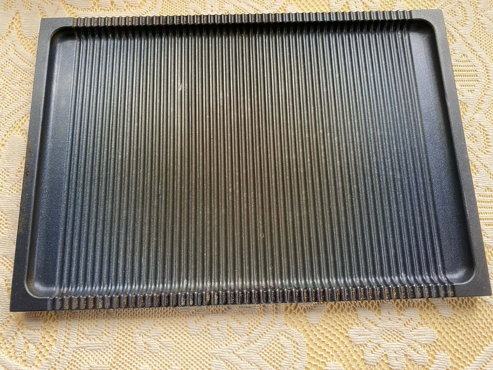 AGA lightweight Griddle Grill Plate 38.5cm x 27cm Black
Opens in a new window or tab