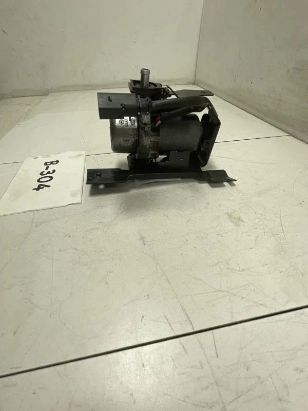 2007 AUDI Q7 3.6 QUATTRO BRAKE BOOSTER VACUUM PUMP OEM+ - Image 2 of 4