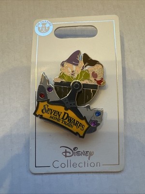 Seven Dwarfs Mine Train Disney Pin Traders 2014 Movable Snow White 6210 NEW