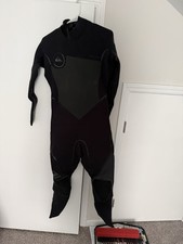 Quicksilver Men  s Full Body, Wet Suit Back Zip Size L 4/3 Thick Syncro Neoprene