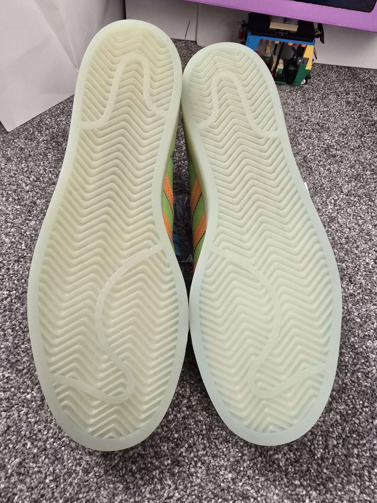 Adidas x The Simpsons Superstar Squishee Size UK  8 image 9