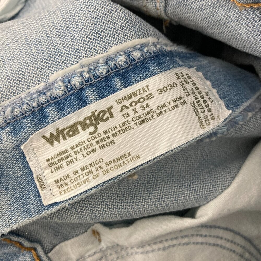 New Wrangler Women's The Original Cowboy Cut Tapered Leg Slim Fit Jeans size 34 thumbnail 2