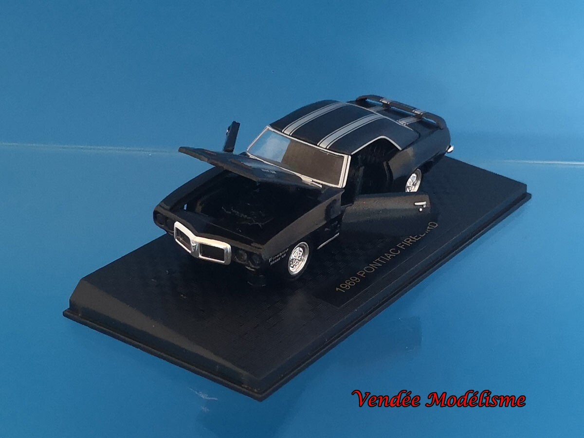 Road Champs 1:43 Scale 1969 Pontiac Trans Am