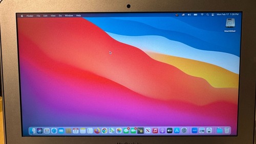Apple MacBook Air A1465 11.6" (128GB SSD, Intel Core i5, 1.3GHz, 4GB RAM 2013)