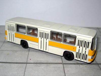 Brekina 59804 - Stadtbus - Ikarus 260 - weiß / gelb - 3 Falttüren