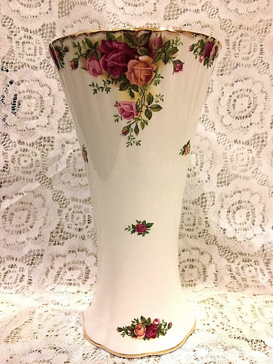 RARE Royal Albert Old Country Roses 10