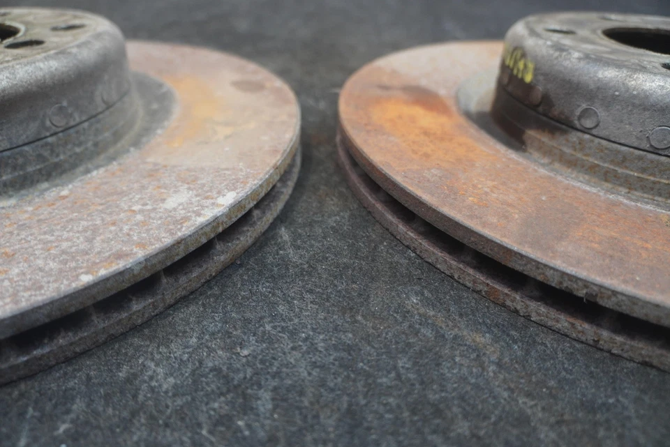 Juego 2 Rotores Freno Disco Traseros 34206797605 BMW M235i 228 230 F22 2014-21 F30 F32 Foto 3 de 4