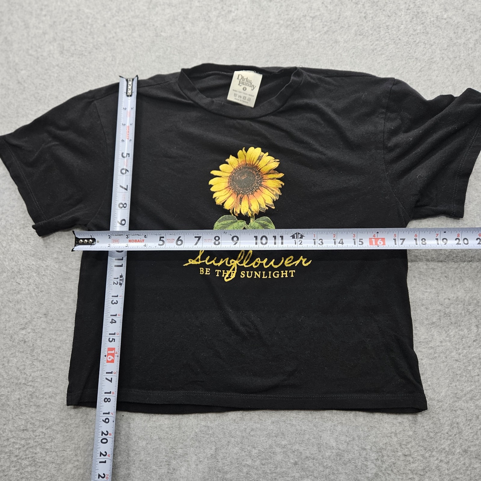 Dirtee Laundry Women's Small Black Sunflower Be The Sunlight Graphic Tops
