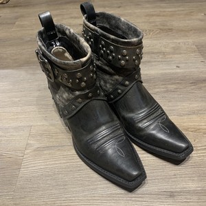 ariat defiant boots
