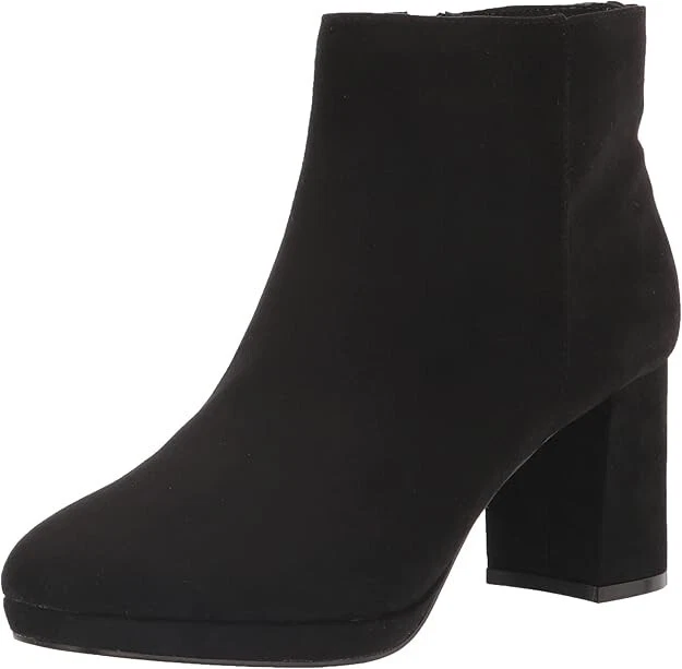 Bota de tacón Bandolino Colleen de gamuza al tobillo en negro talla 8,5 Foto 3 de 4