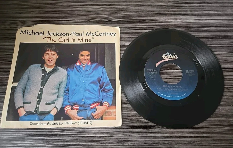 Paul McCartney & Michael Jackson "That girl is mine" 45 rpm record w/ picture VG - Image 2 of 4