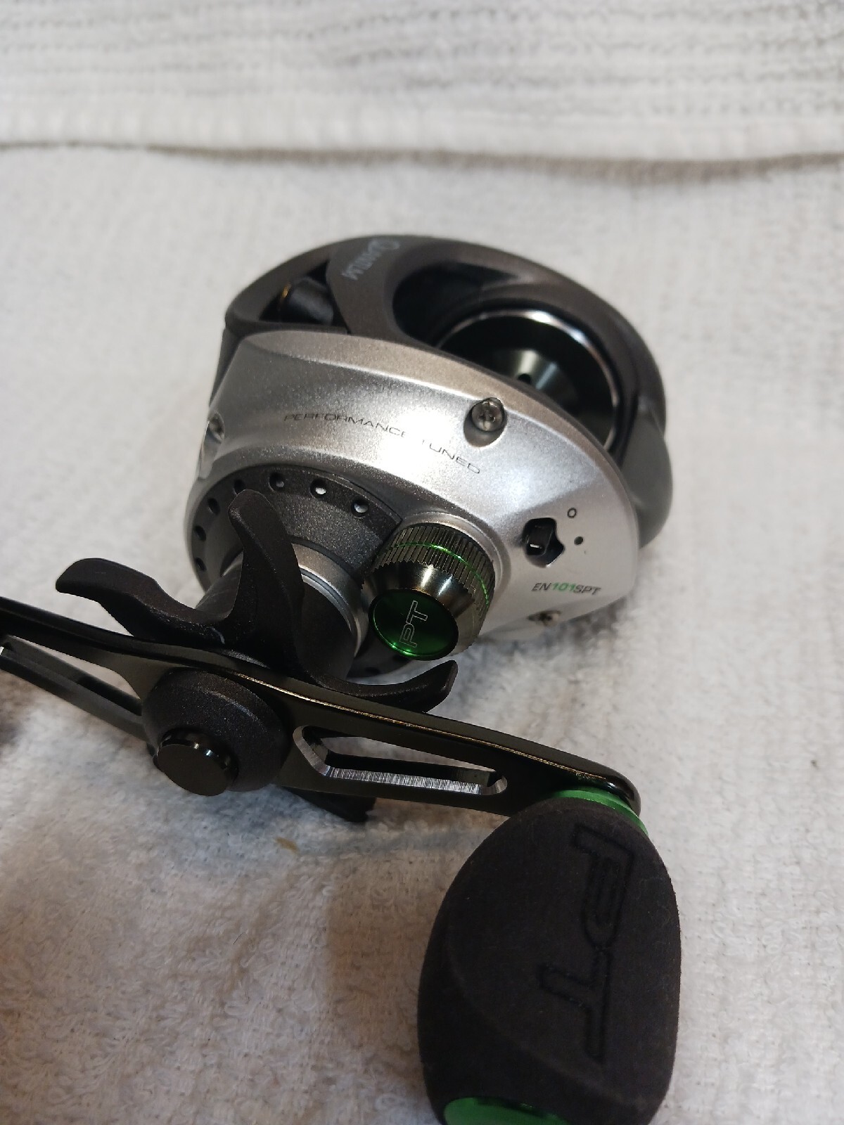 Quantum Energy S3 Pt Left-hand Baitcasting Reel 