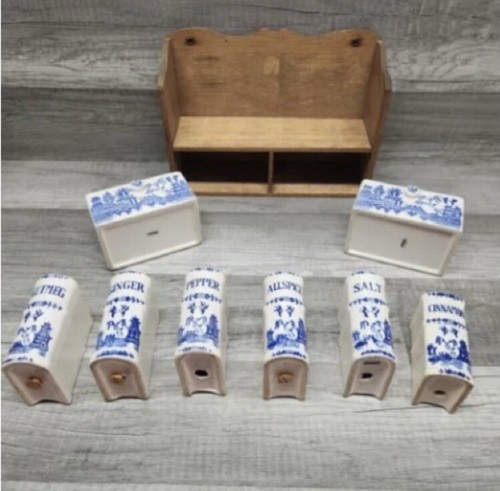 Vintage, Rare, Japan, 9-pc Blue Willow Shaker Set with Wooden Rack - Picture 3 of 10