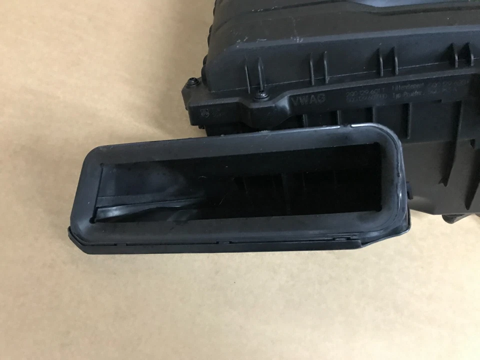 SEAT IBIZA 1.0 PETROL AIR FILTER BOX ASSEMBLY  5Q0129607BD 2020 2021- 2023 D1119 - Image 3 of 4