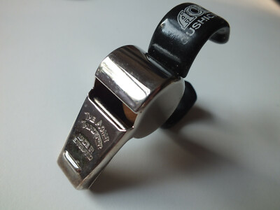 Schiedsrichterpfeife ACME Thunderer Profi Fingerpolstergriff schwarzer Griff