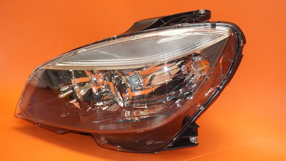 FARO CONDUCTOR IZQUIERDO MERCEDES BENZ C350 2008 2009 2010 2011 HALÓGENO A2048202139 Foto 2 de 4