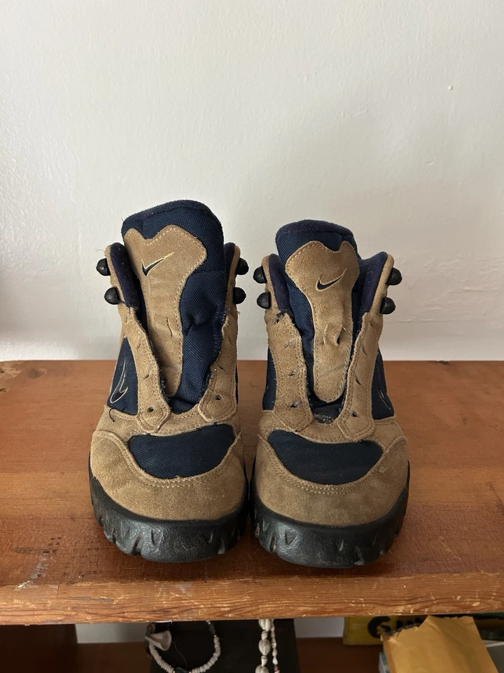 Botas de Senderismo Nike ACG De Colección Años 90 Caldera Para Mujer Talla 8 Marrón Tostado Azul Marino Foto 3 de 4