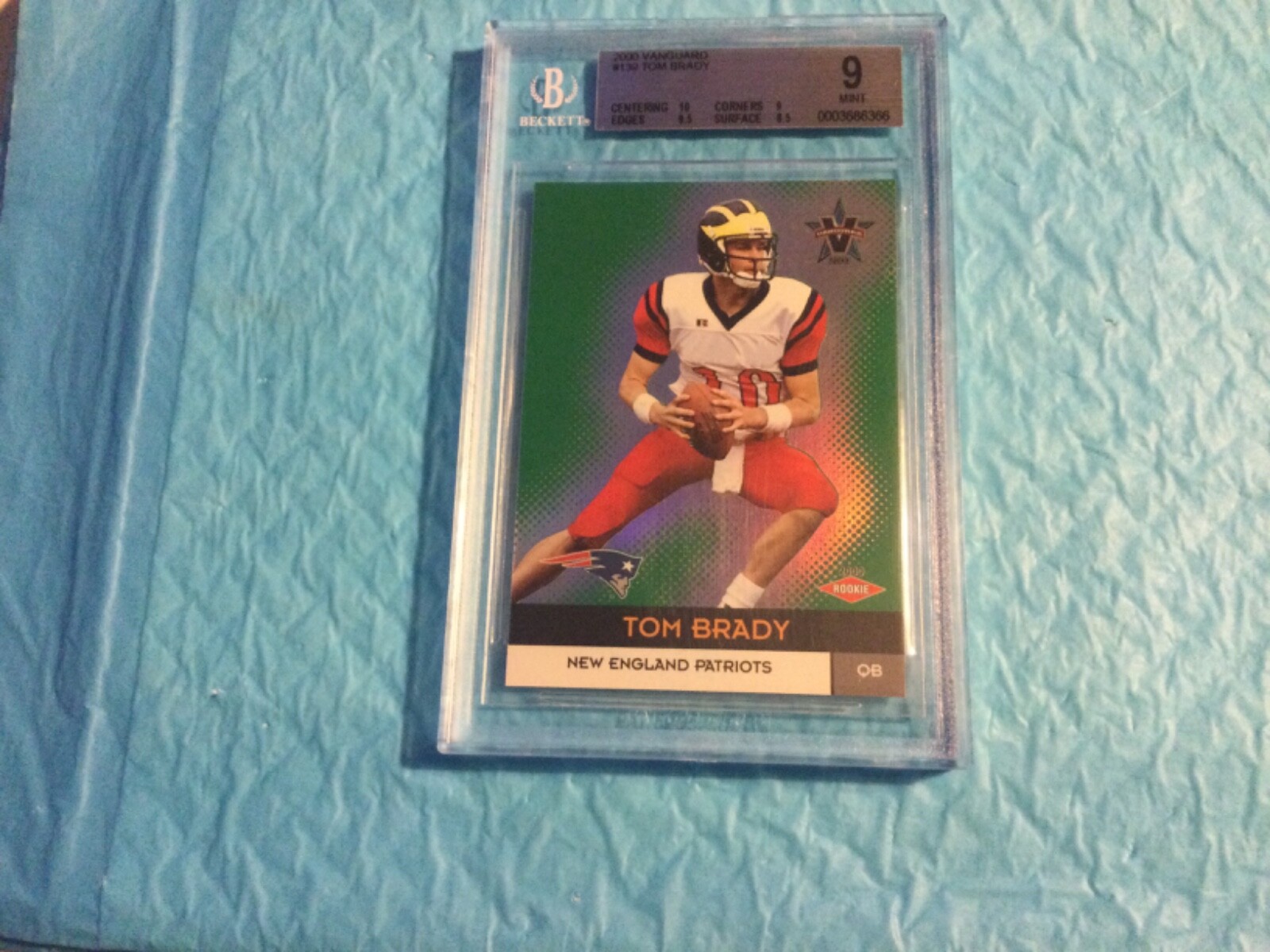 2000 Vanguard #139 Tom Brady BGS 9 Mint SN# 230/762 Beautiful Rookie Card