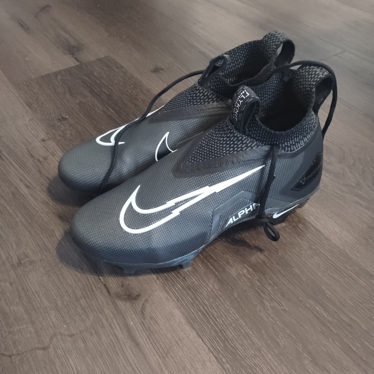 Sz 8.5 Nike Alpha Menace Elite 3 Flyknit Black Football Cleats Mens CT6648-010 Nike Alpha Menace Elite 3 - Black – www.SportsTakeoff.com main image 3