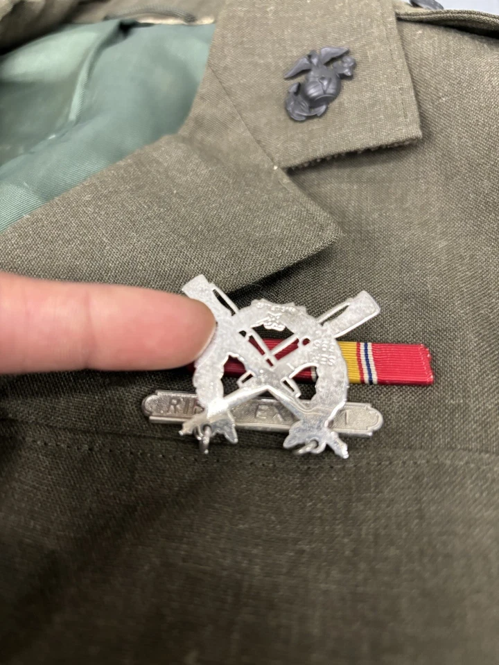 Vintage WWII US Marine Corps military wool coat Riffle expert 7 - Image 4 of 4