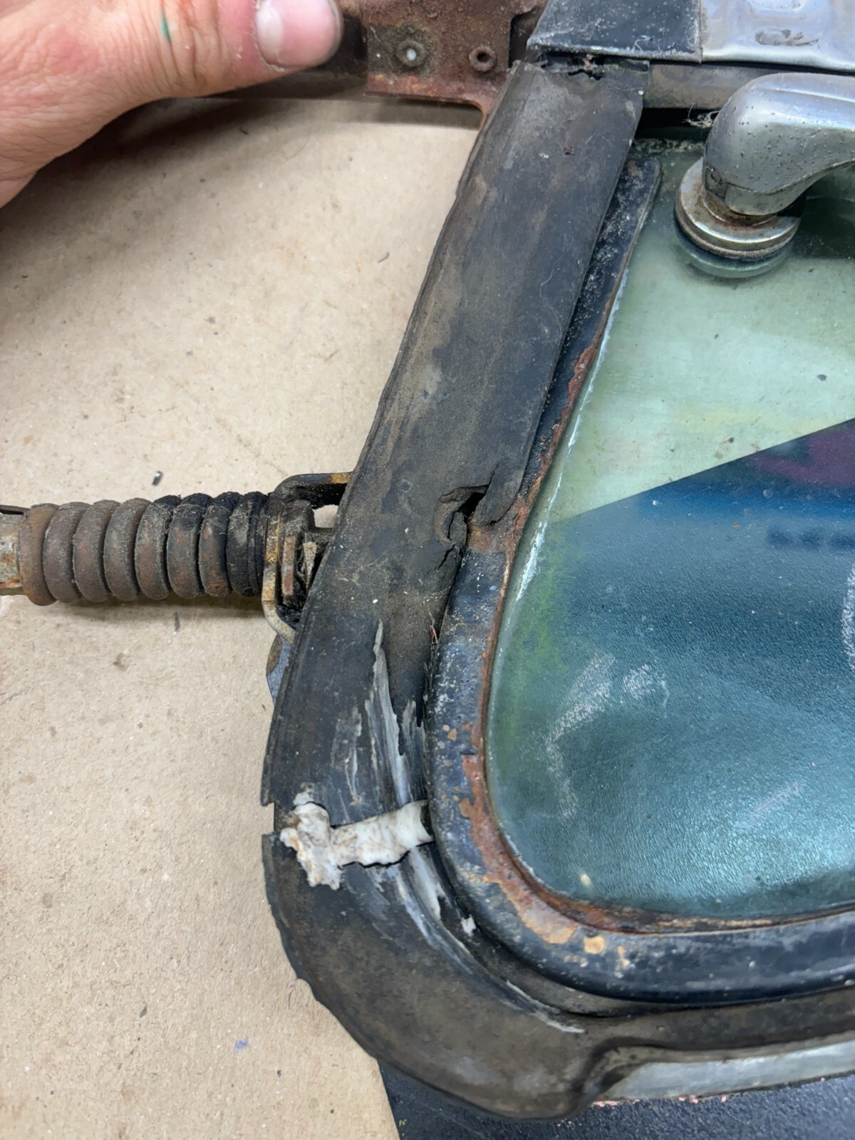 Picture 20 of 24