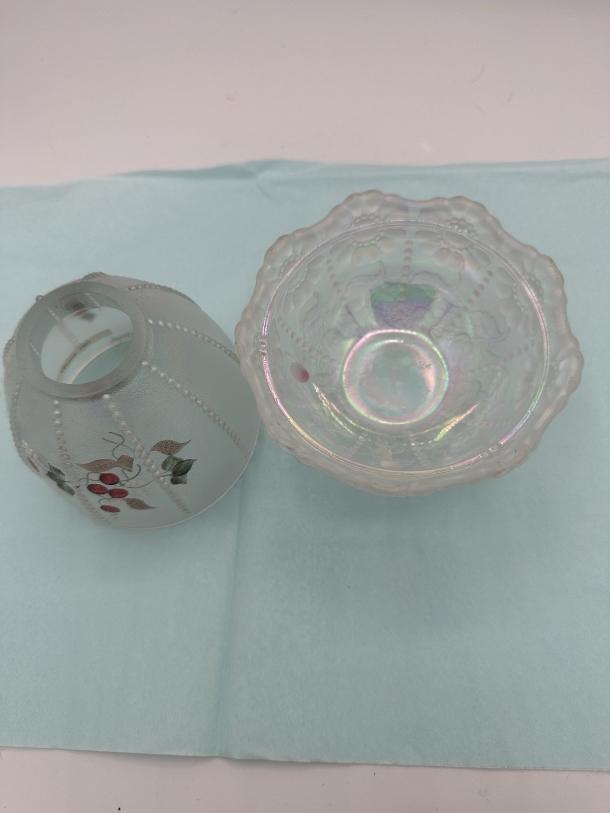 Fenton Glass Candle Fairy Lamp Beaded Daisy Holly Berry Signed Iridescent Sticke