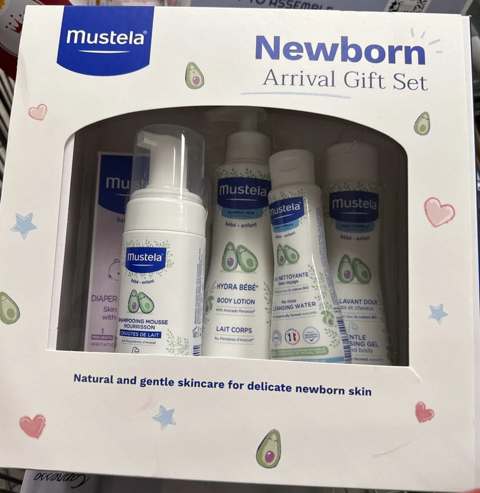 Mustela Set de Regalo para Llegada Recién Nacido Cuidado de la Piel y Baño Esenciales Natural Foto 2 de 2