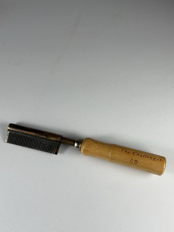 Vintage The Challenger Co Hot Pressing Comb Wood Handle Hair Straightener!