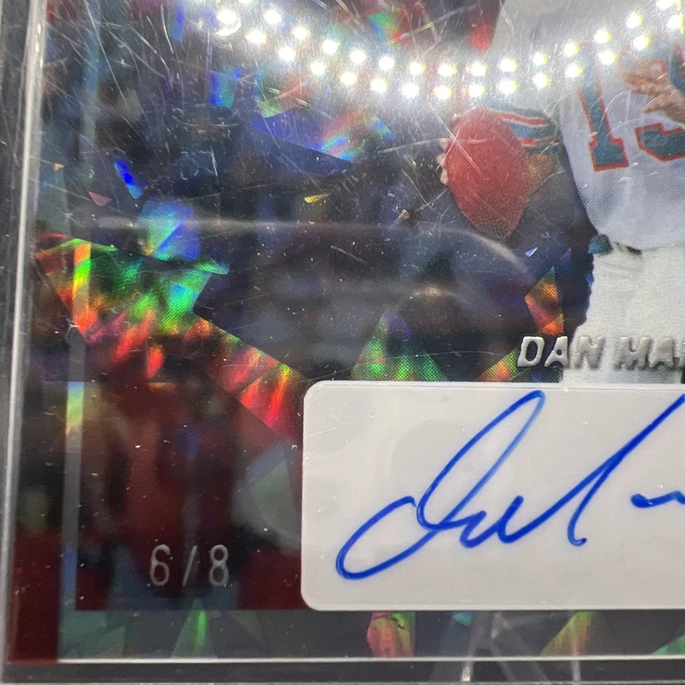 JUEGO PROFESIONAL DAN MARINO 2023 TINTA DE ACCIÓN AUTÓGRAFO 6/8 MIAMI DOLPHINS. Foto 4 de 4