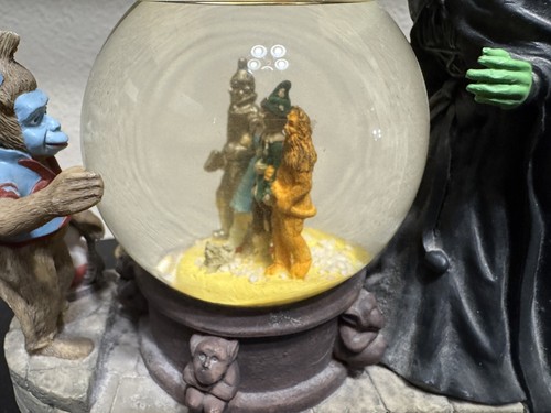 Wizard of Oz Wicked Witch Snow Globe Musical Crystal Ball RARE 1995 READ/VIDEO! - Picture 5 of 14