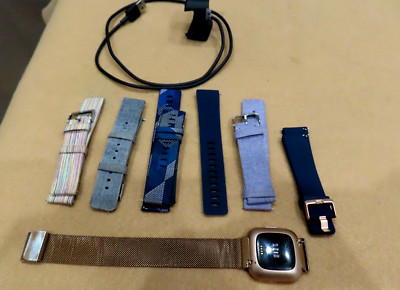 Fitbit Versa 2 Activity Tracker - Petal/Copper Rose w/ 4 wristbands L4.25