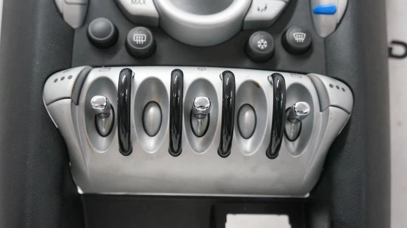 2009 Mini Cooper AC Heater Temperature Climate Control Faceplate 69817002E OEM - Image 3 of 4