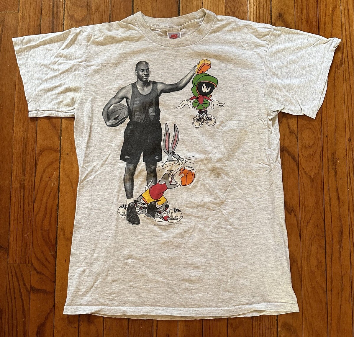 1993 Nike Space Jam Jordan “Best On Earth” T-Shirt Single 1993 Nike Space Jam Jordan “Best On Earth” T-Shirt Single
