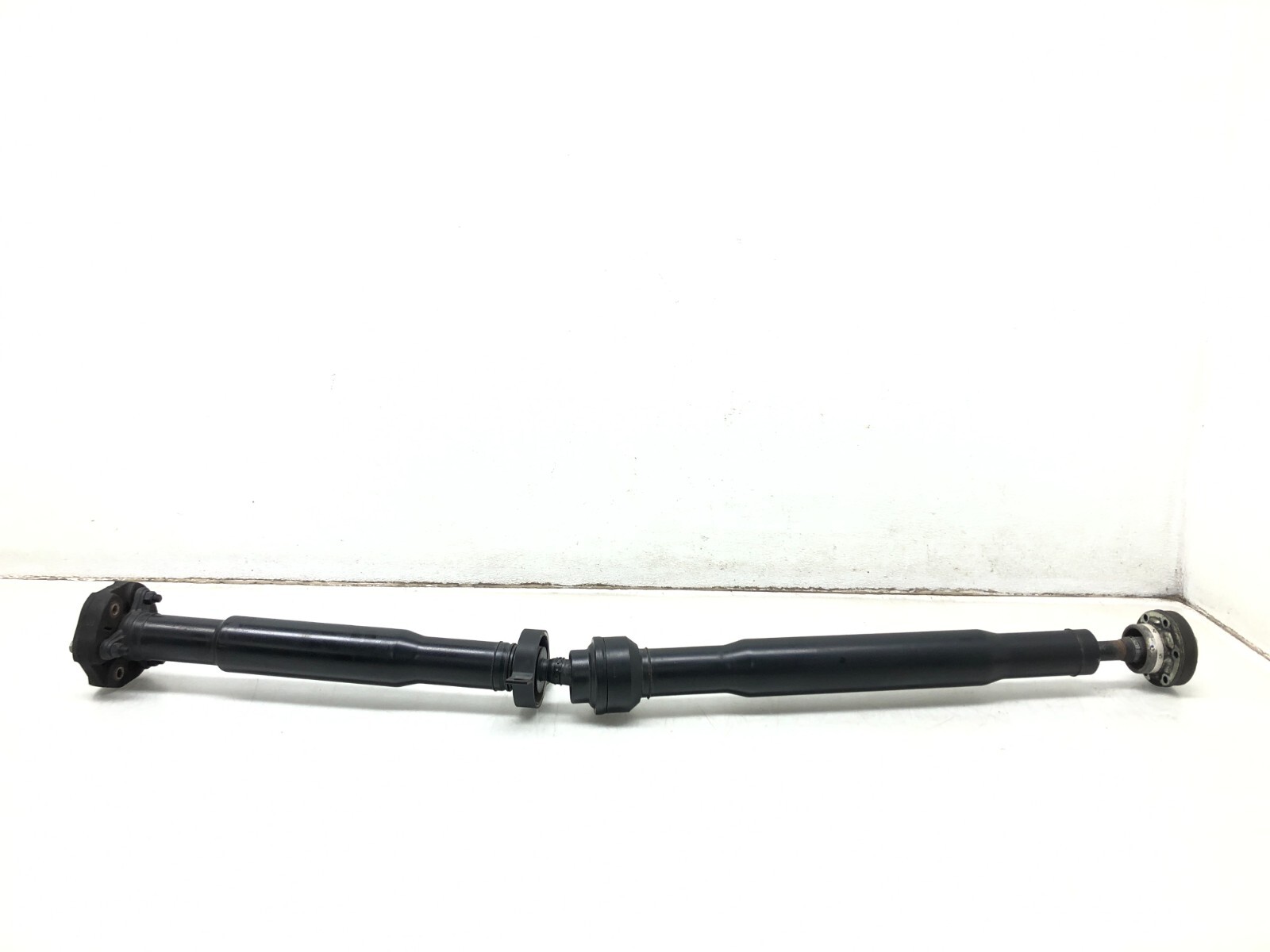 2017-2024 MASERATI LEVANTE AWD REAR DRIVE SHAFT DRIVESHAFT PROPELLER OEM