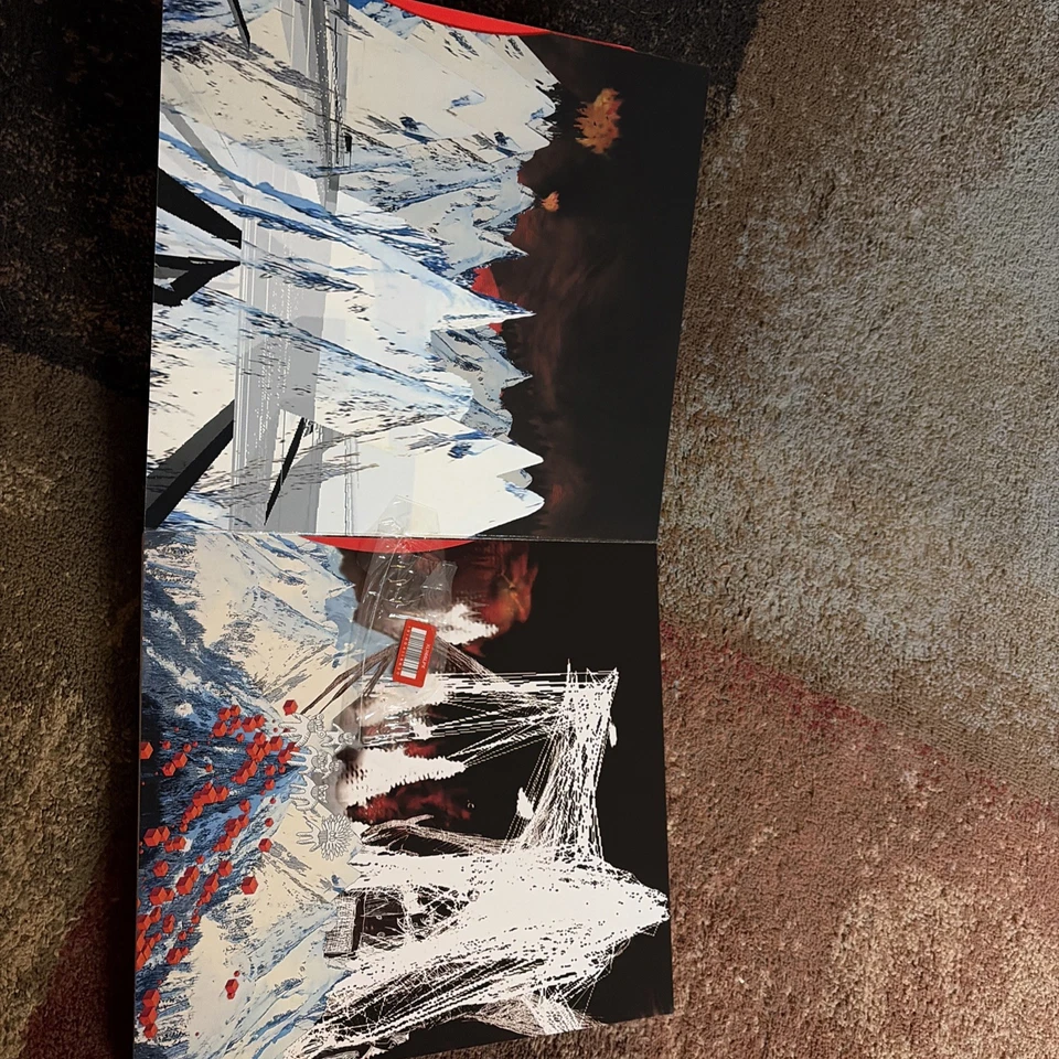 RADIOHEAD - KID A MNESIA 3x Triple CREAM Coloured Vinyl + SCARRY Book Box Set - Image 3 of 4