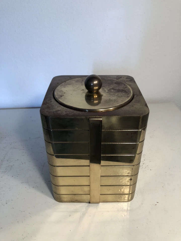 Superbe seau à glace moderniste en laiton doré des années 1970 - Photo 1/4