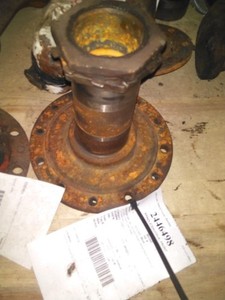 Replaces RA30 SPICER SPINDLE/KNUCKLE 3705394