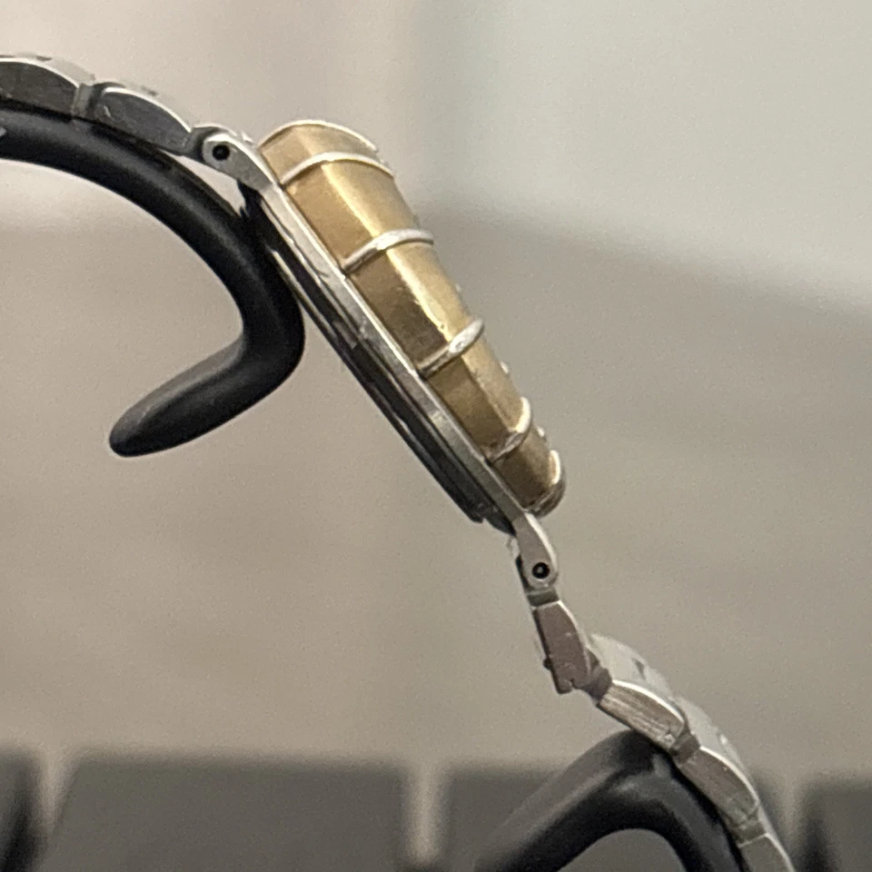 Omega Seamaster Dynamic Cuarzo Dos Tonos Vintage Mujer c. Años 80 26mm ref. 1426 Foto 3 de 4