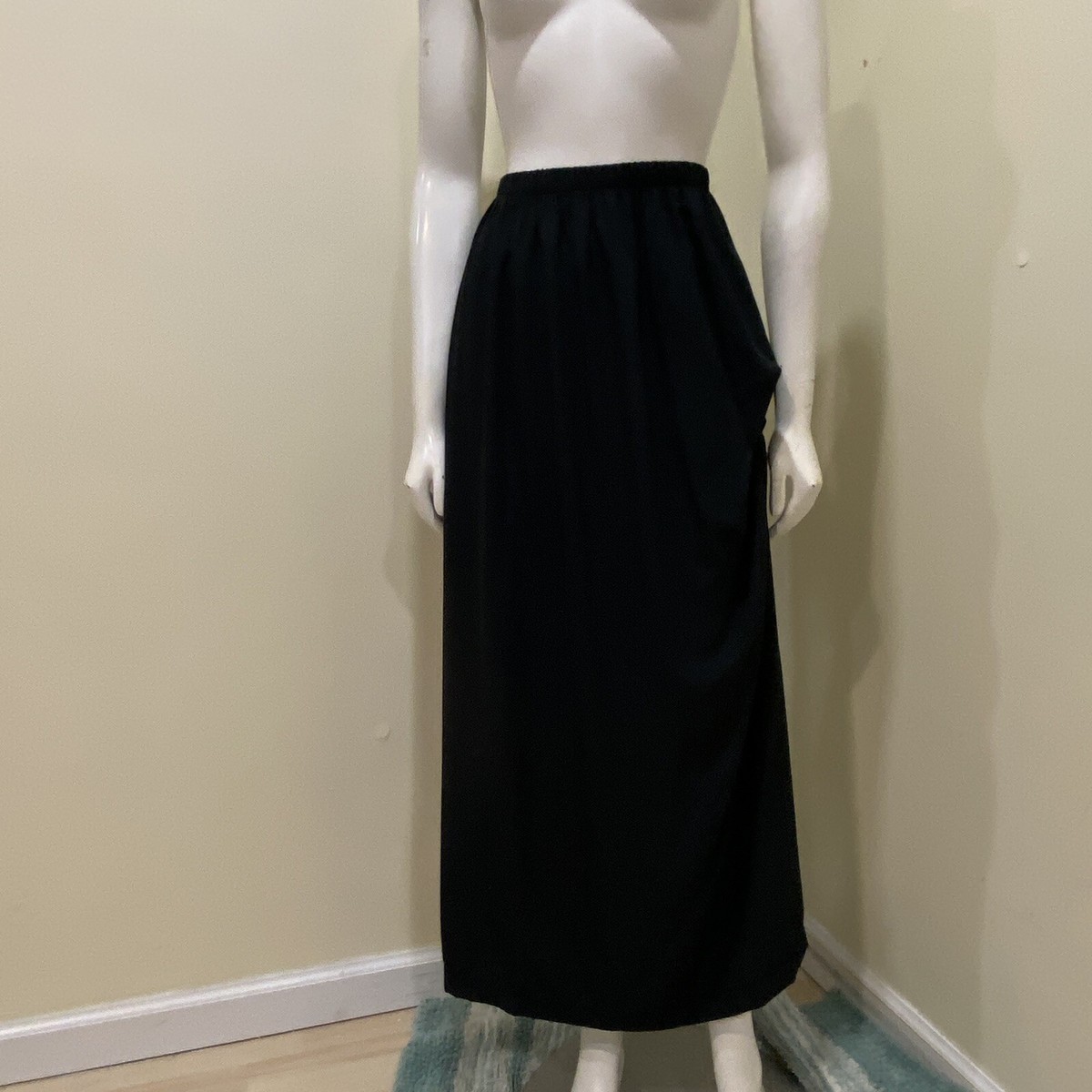 ★SIO★WIDE RIBBED SKIRT [BLACK]★正規品/韓国送料込 SMOCKED PANELED MIDI SKIRT - BLACK | COS