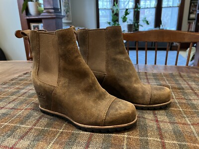 UGG Pax Hidden Wedge Boots Women's Size Suede Brown Waterproof 1095136 